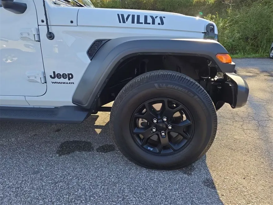 2021 Jeep Wrangler Willys photo 1