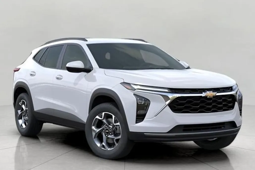 2025 Chevrolet Trax LT photo 1