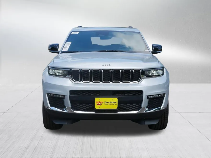 2025 Jeep Grand Cherokee Limited photo 1
