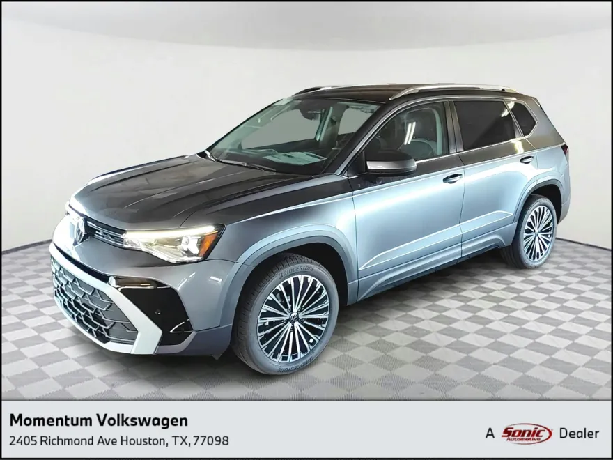 2025 Volkswagen Taos SE photo 1