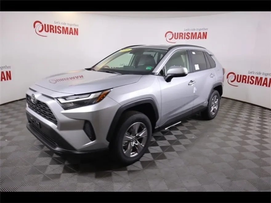 2025 Toyota RAV4 Hybrid XLE photo 1