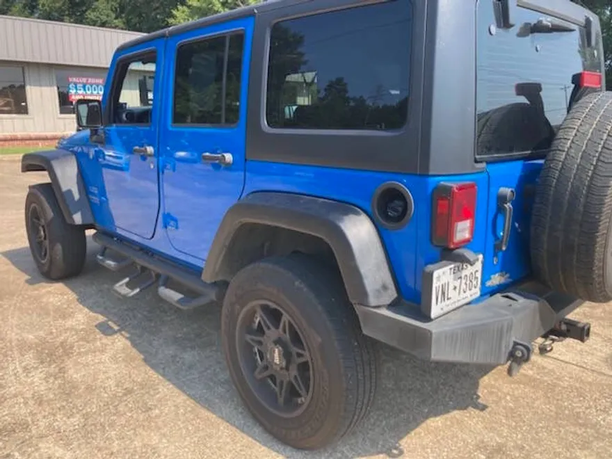 2011 Jeep Wrangler Unlimited Sport photo 1