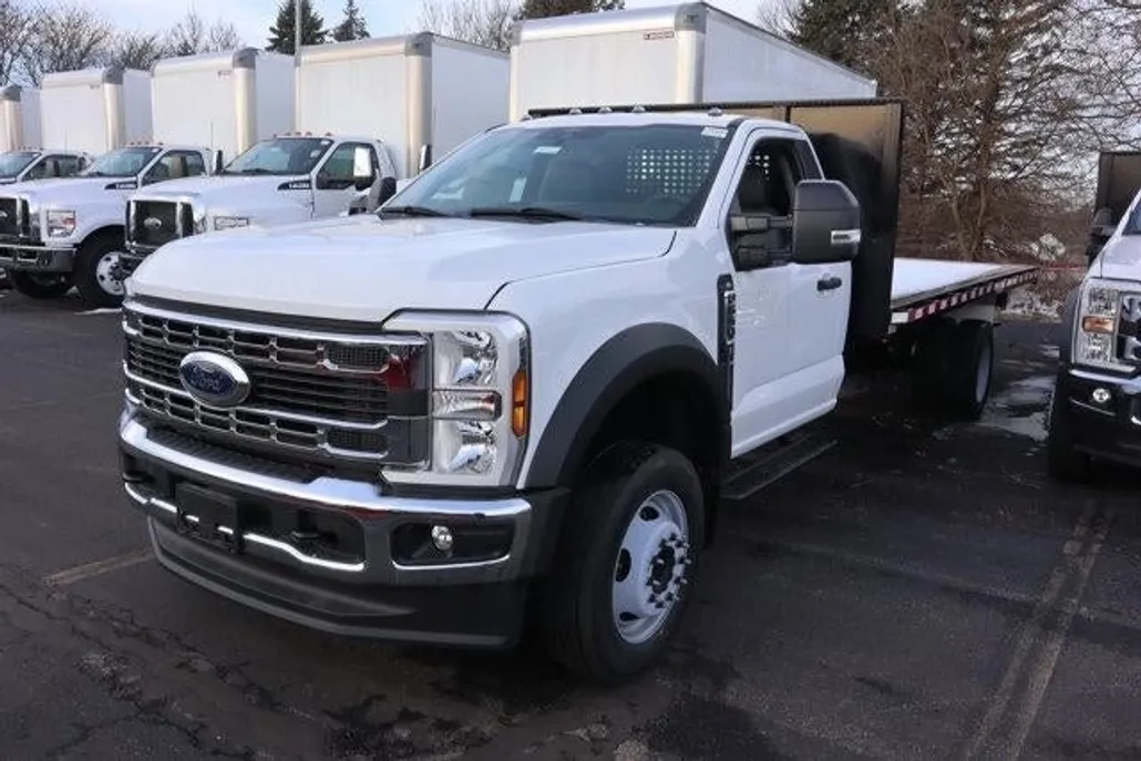 2024 Ford F-550 XL photo 1