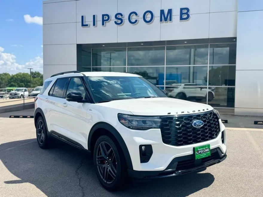 2025 Ford Explorer ST-Line photo 1