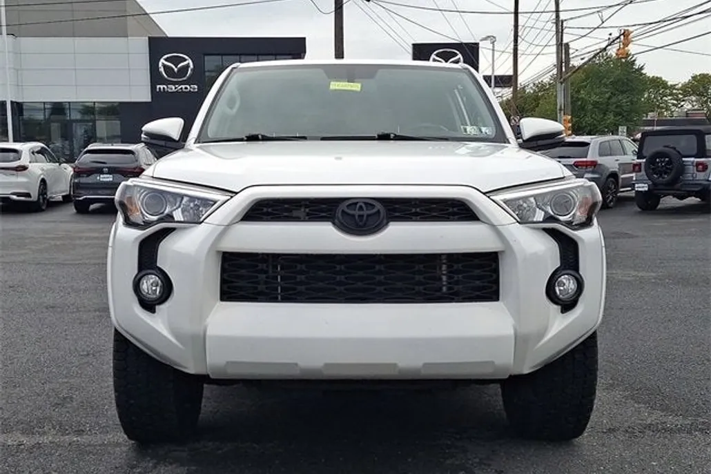 2019 Toyota 4Runner SR5 Premium photo 1