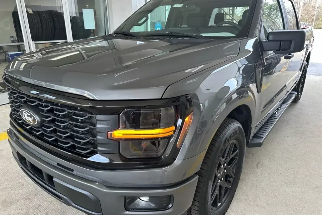 2025 Ford F-150 STX photo 1