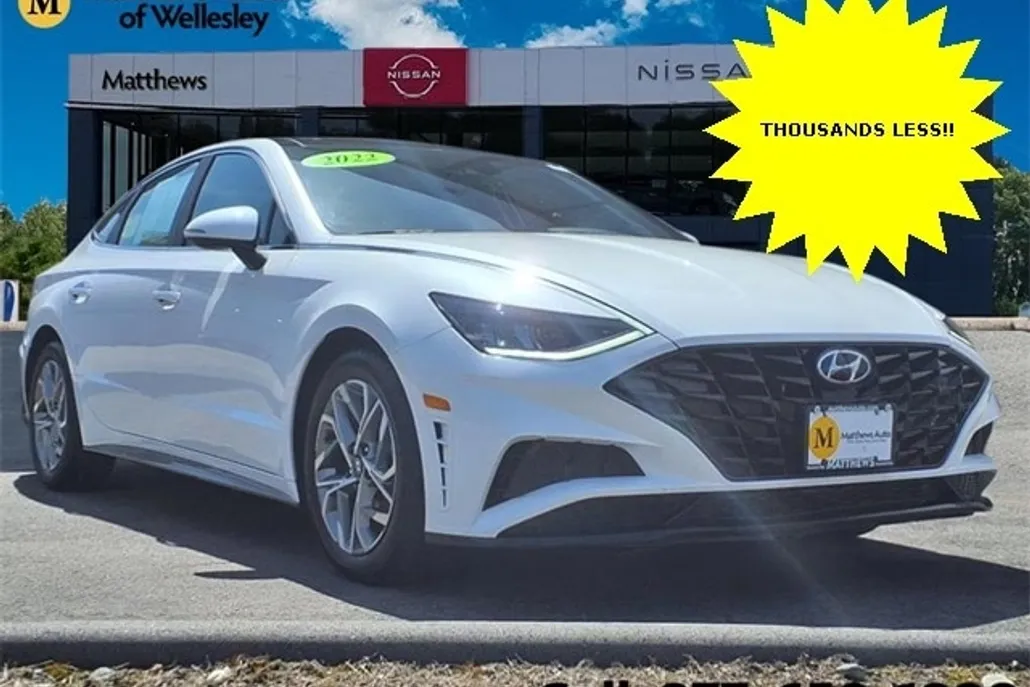 2022 Hyundai Sonata SEL photo 1