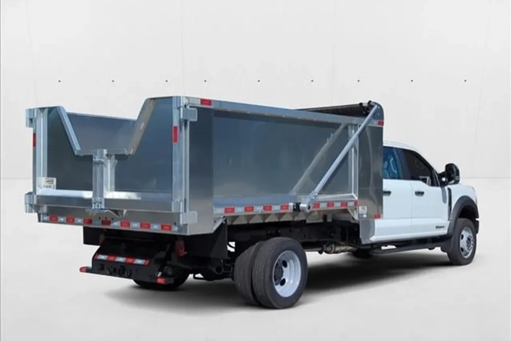 2025 Ford F-450 XL photo 1