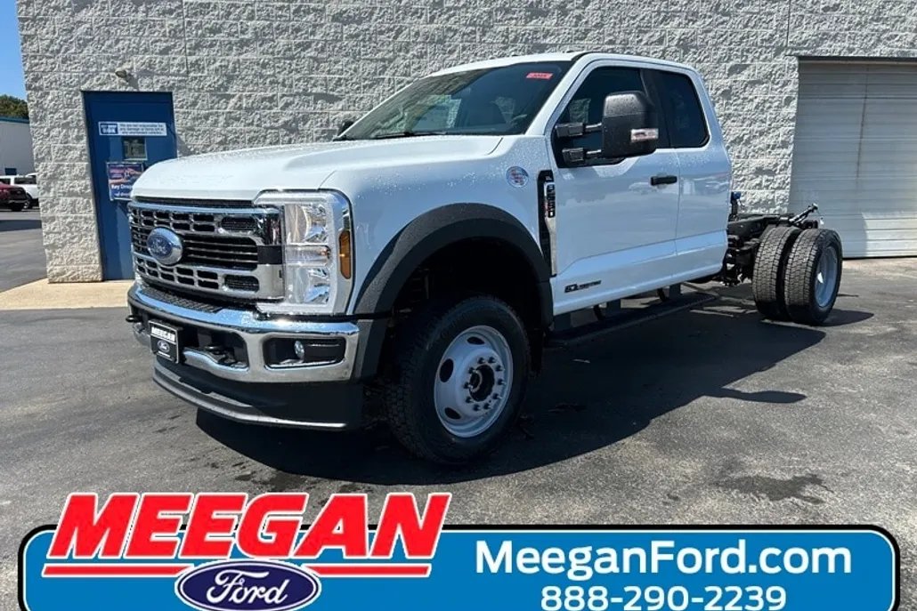 2026 Ford F-550 XL photo 1