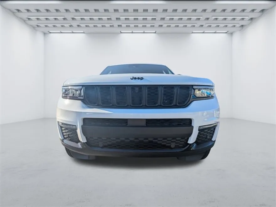 2025 Jeep Grand Cherokee Limited photo 1
