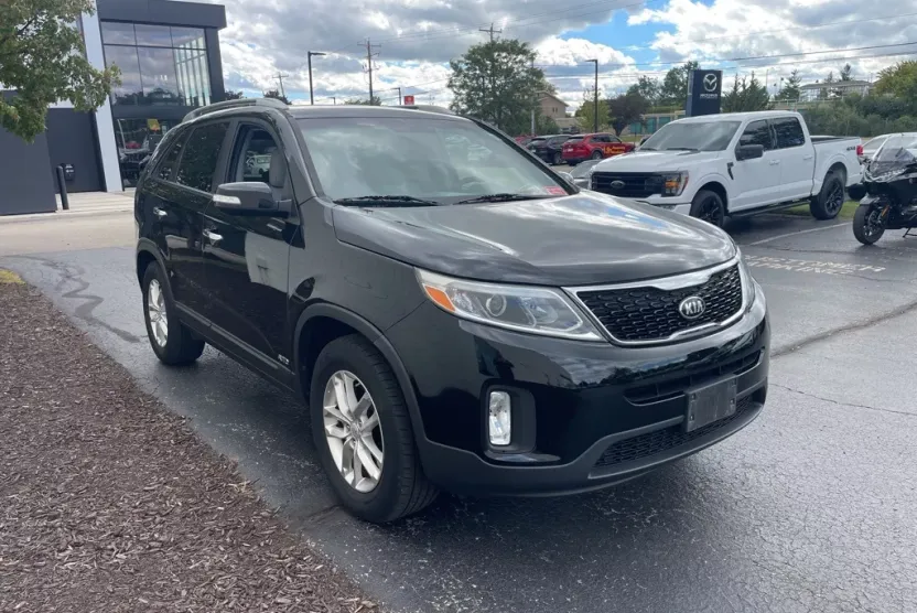 2015 Kia Sorento LX photo 1