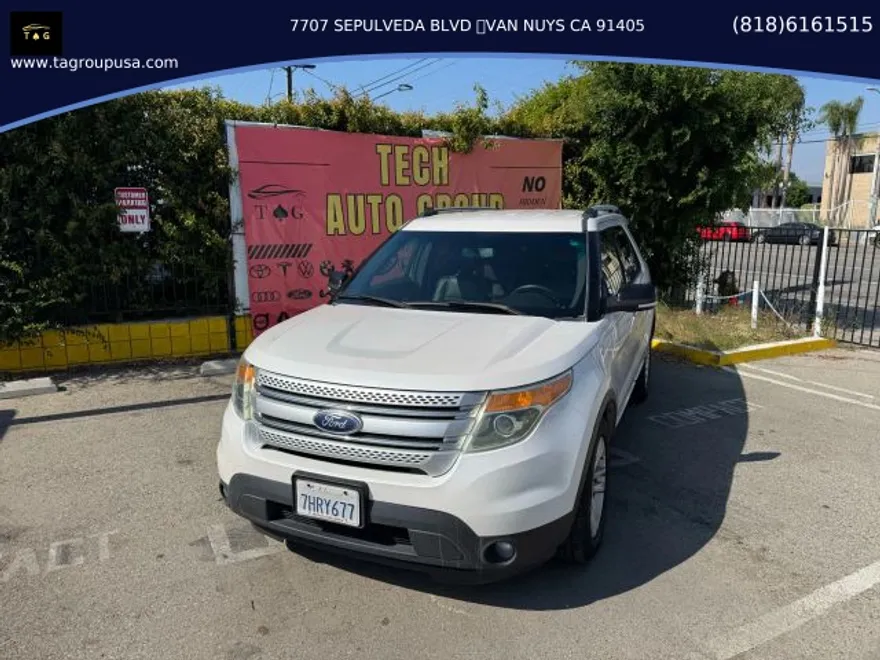 2015 Ford Explorer XLT photo 1