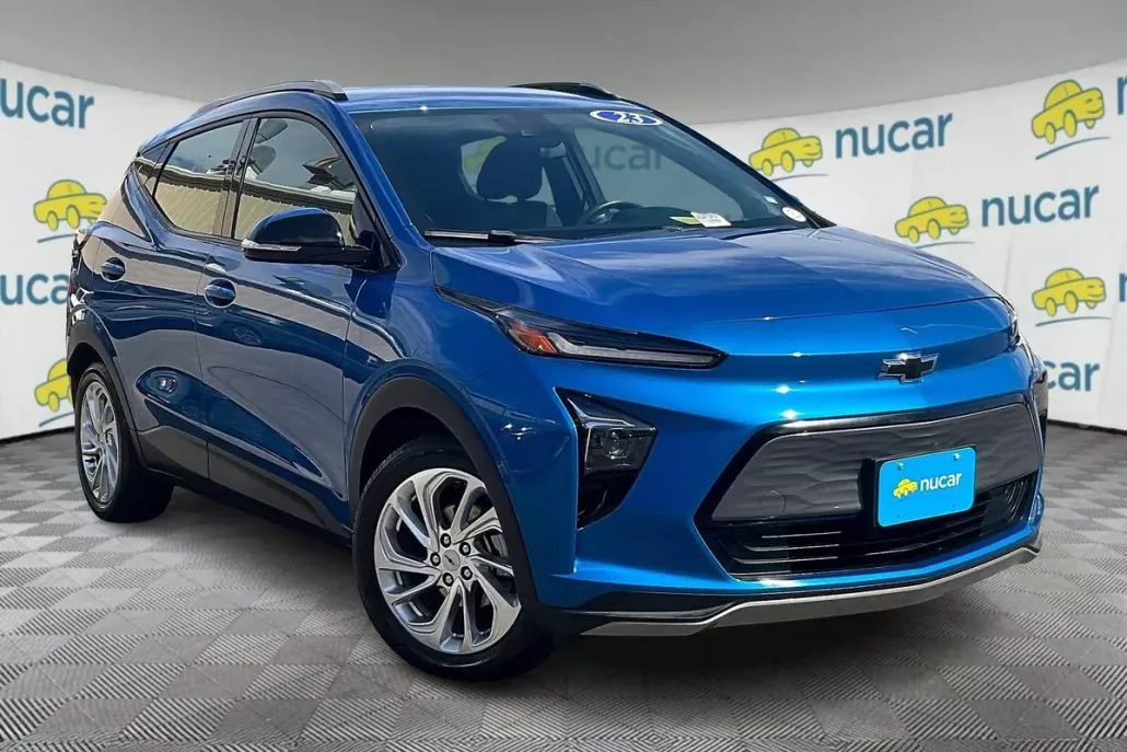2023 Chevrolet Bolt EUV photo 1