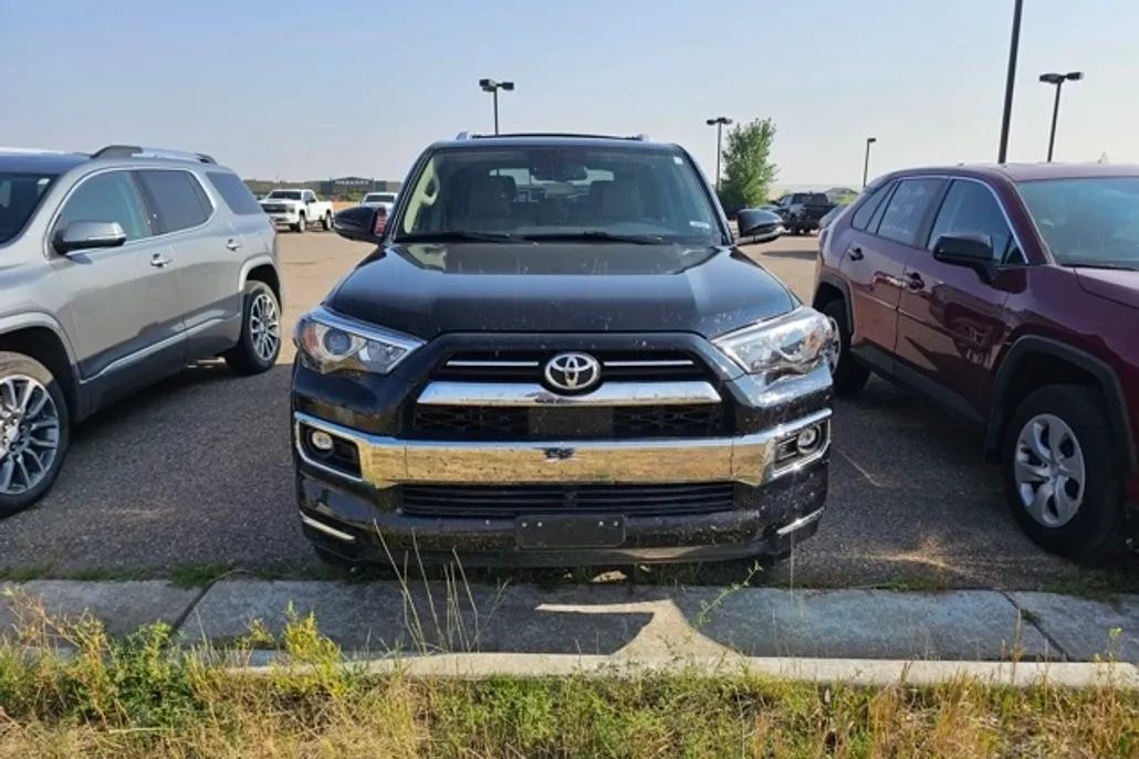 2024 Toyota 4Runner Limited photo 1