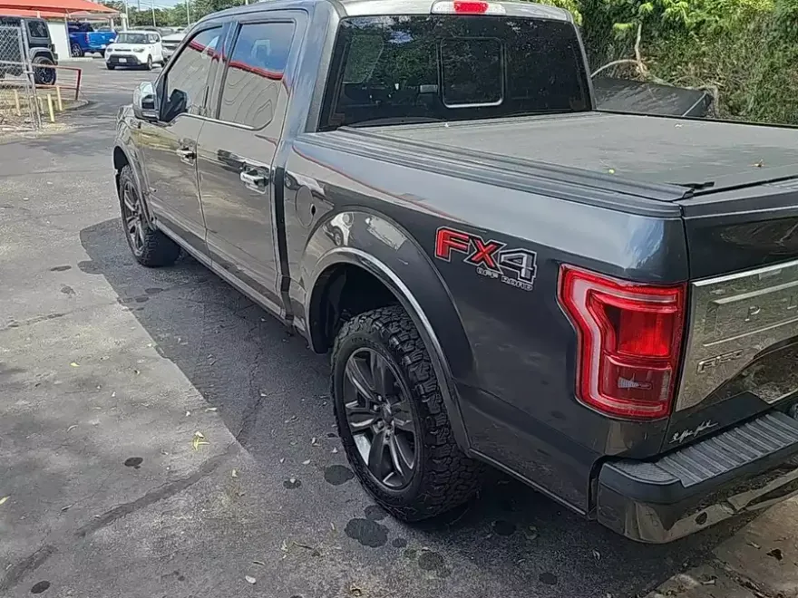 2017 Ford F-150 photo 1