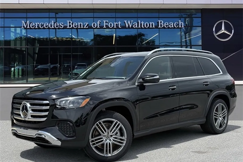 2025 Mercedes Benz GLS 450 4MATIC photo 1