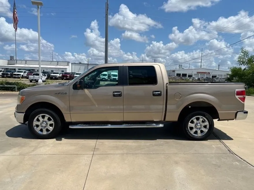 2013 Ford F-150 XLT photo 1
