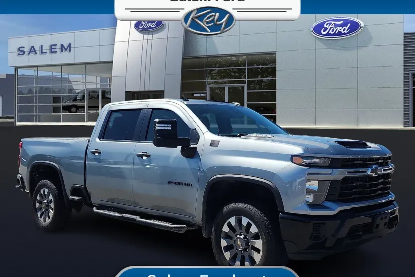2024 Chevrolet Silverado 2500HD Custom photo 1