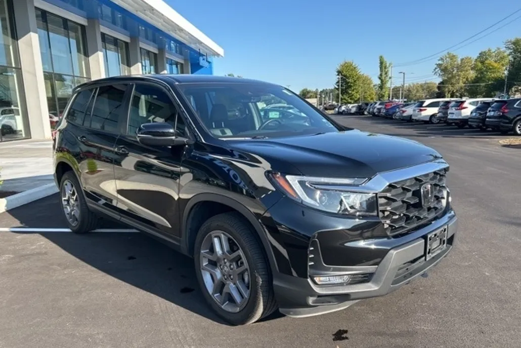 2023 Honda Passport EX-L photo 1