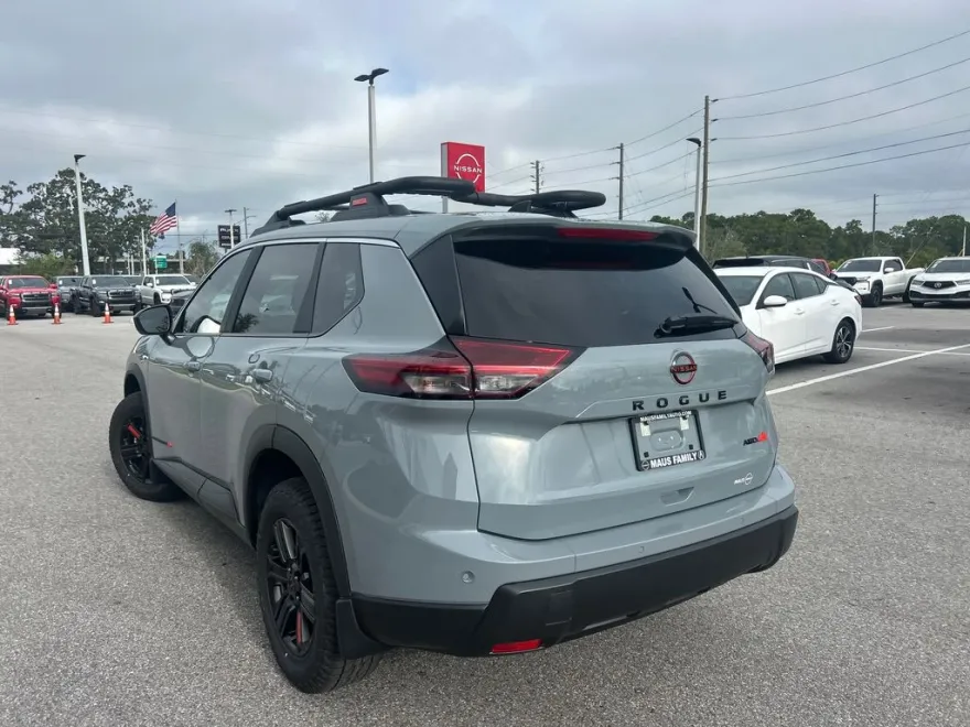 2026 Nissan Rogue SV photo 1