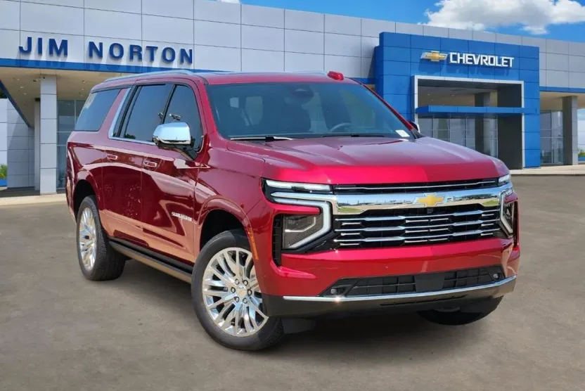 2025 Chevrolet Suburban Premier photo 1