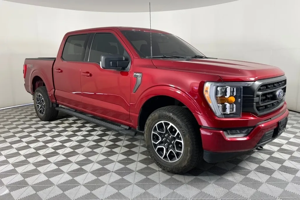 2022 Ford F-150 XLT photo 1