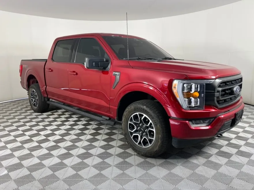 2022 Ford F-150 XLT photo 1