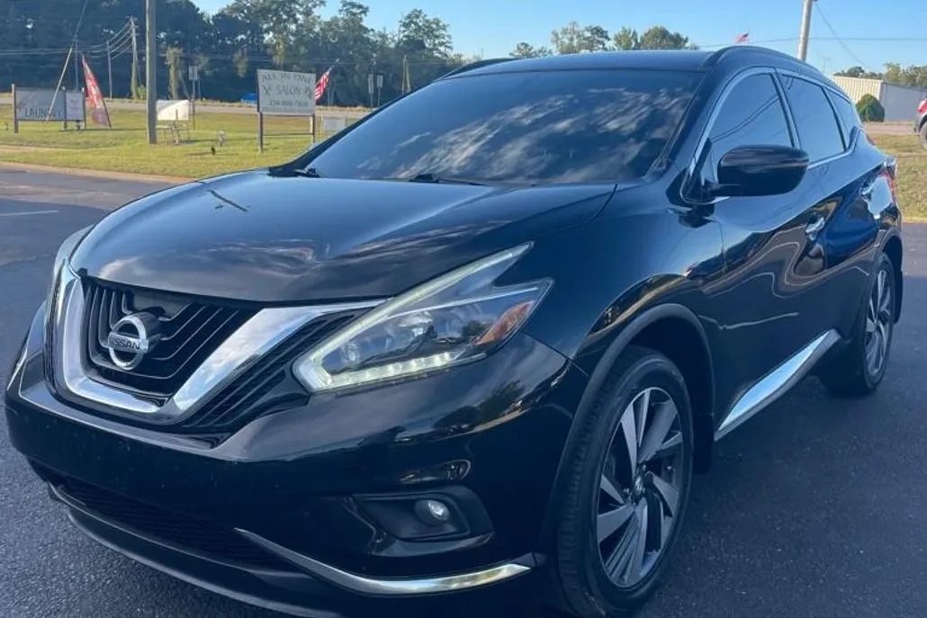 2018 Nissan Murano SV photo 1