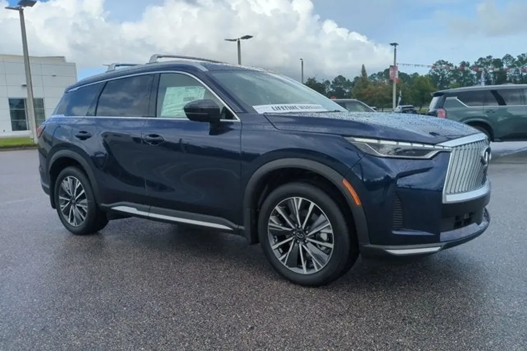 2026 Infiniti QX60 Luxe photo 1
