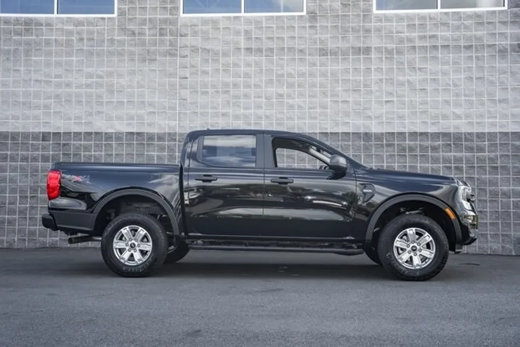 2025 Ford Ranger XL photo 1
