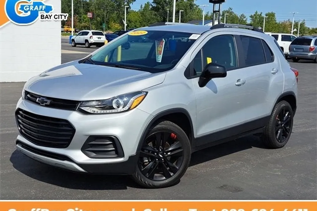2022 Chevrolet Trax LT photo 1