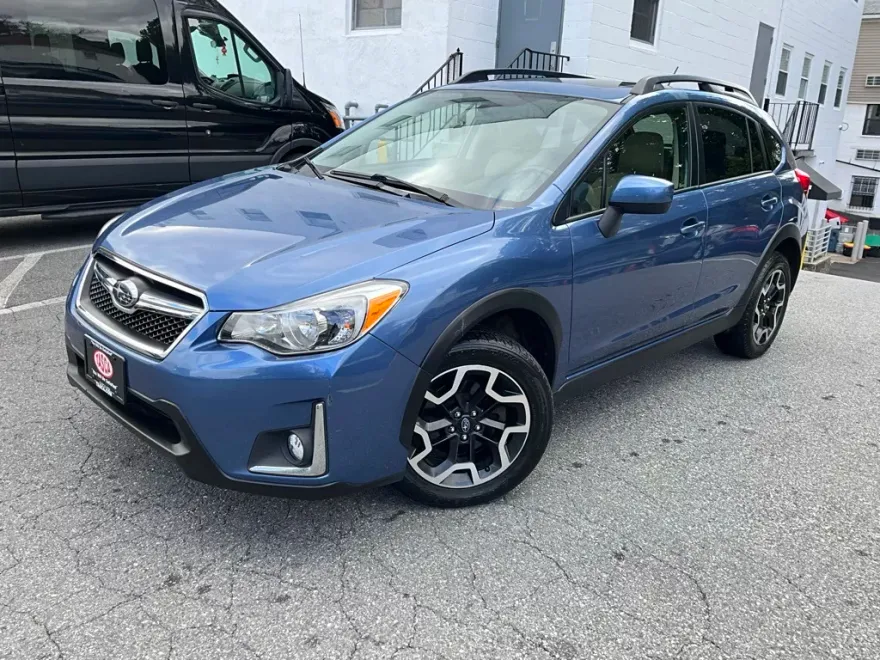 2016 Subaru Crosstrek 2.0i Premium photo 1