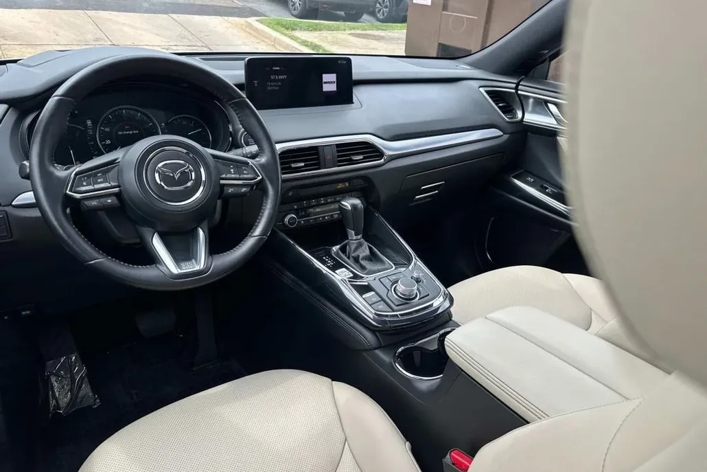 2022 Mazda CX-9 Grand Touring photo 1