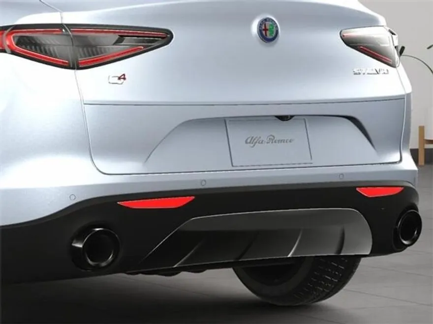 2025 Alfa Romeo Stelvio Sprint photo 16