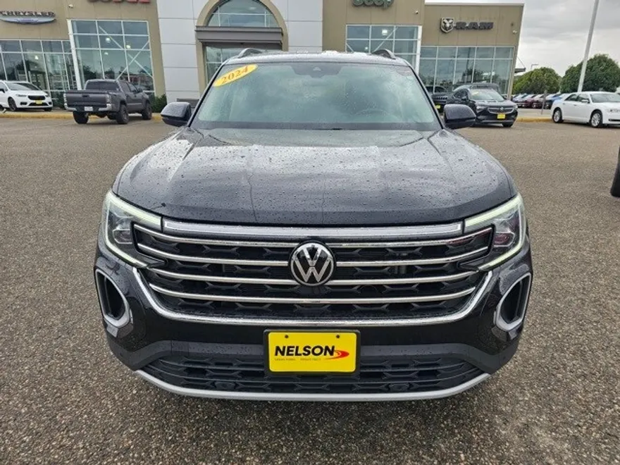2024 Volkswagen Atlas SE Technology photo 1