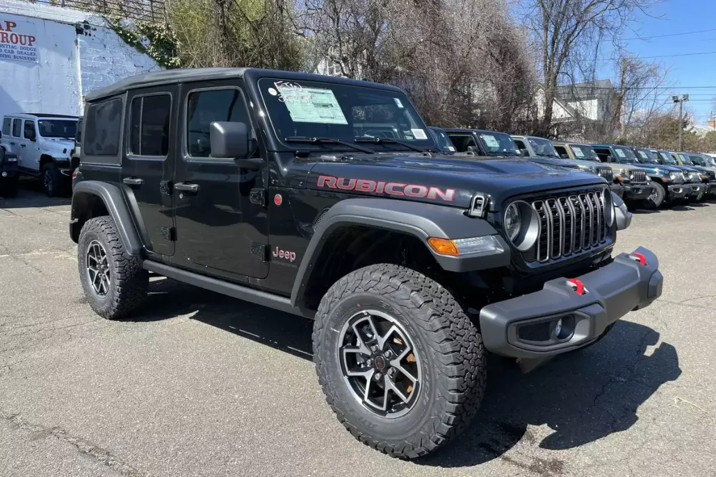 2025 Jeep Wrangler Rubicon photo 1