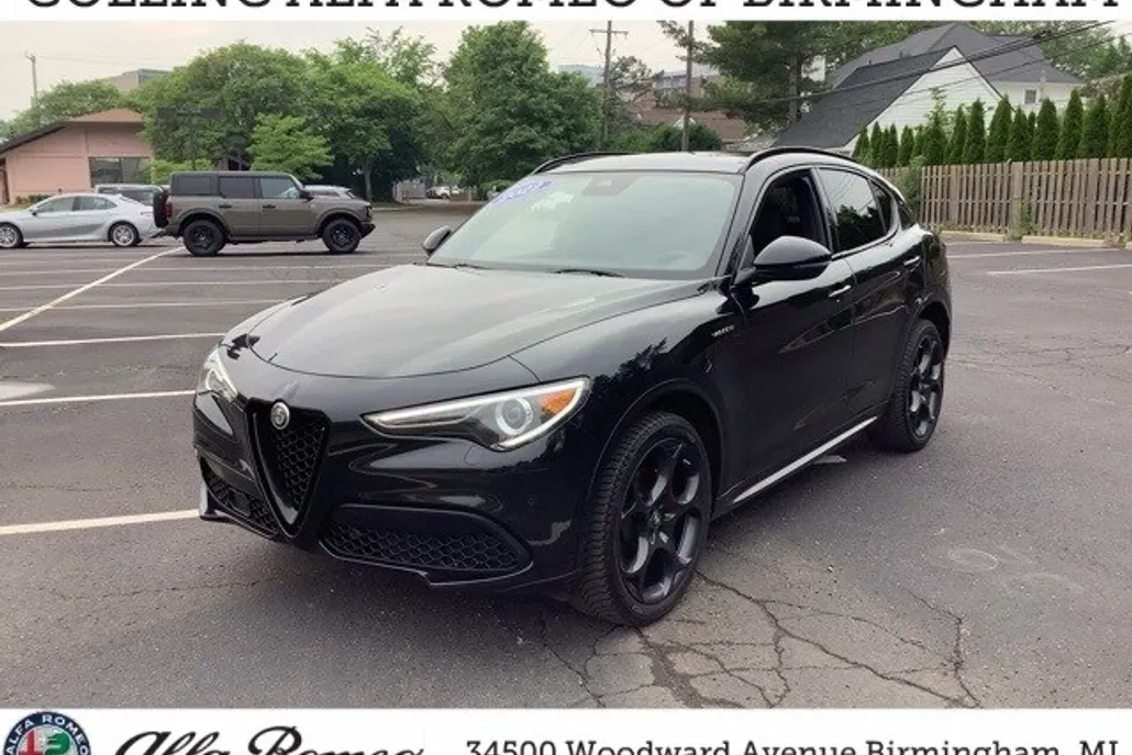 2022 Alfa Romeo Stelvio Ti Sport photo 1
