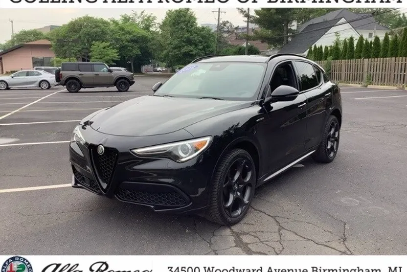 2022 Alfa Romeo Stelvio Ti Sport photo 1