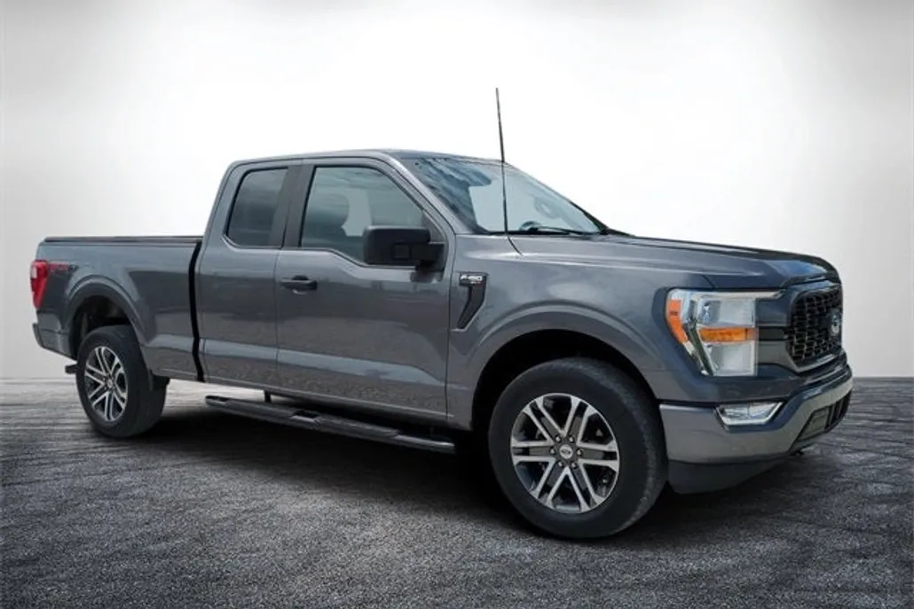 2021 Ford F-150 XL photo 1