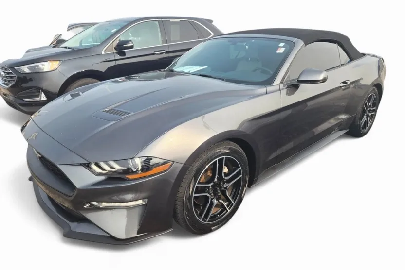 2020 Ford Mustang EcoBoost Premium photo 1