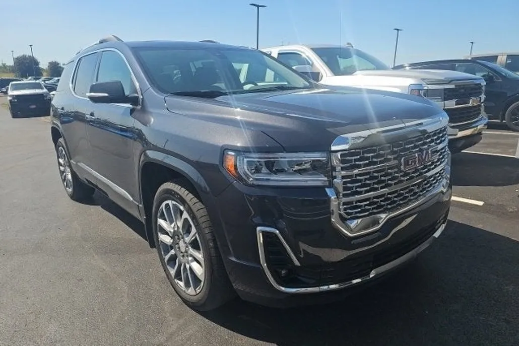2023 Gmc Acadia Denali photo 1