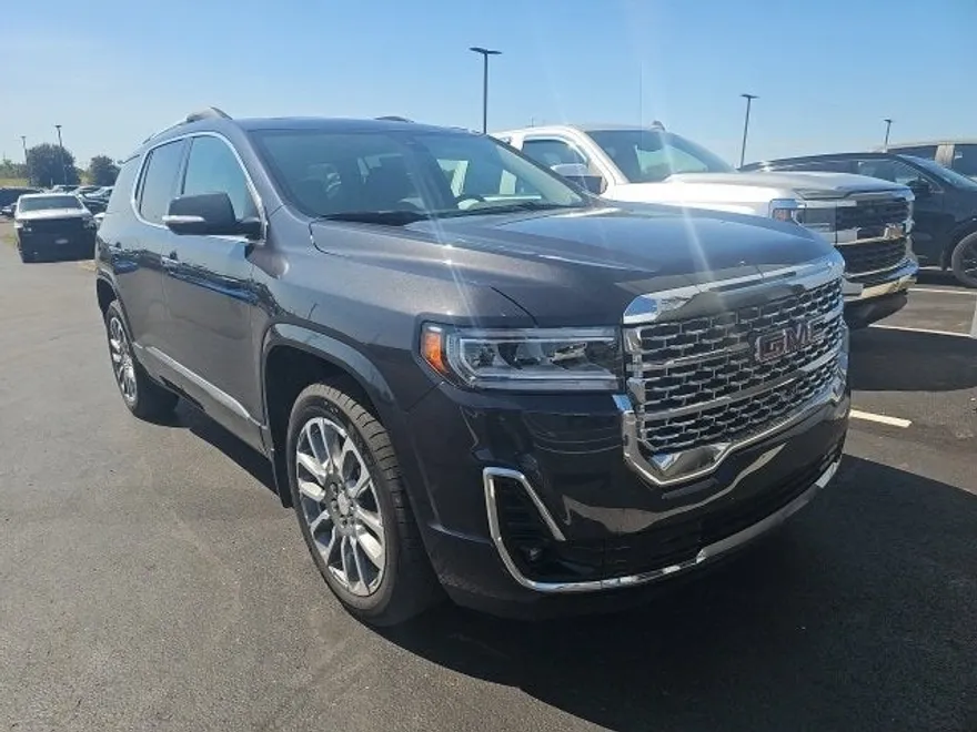 2023 Gmc Acadia Denali photo 1
