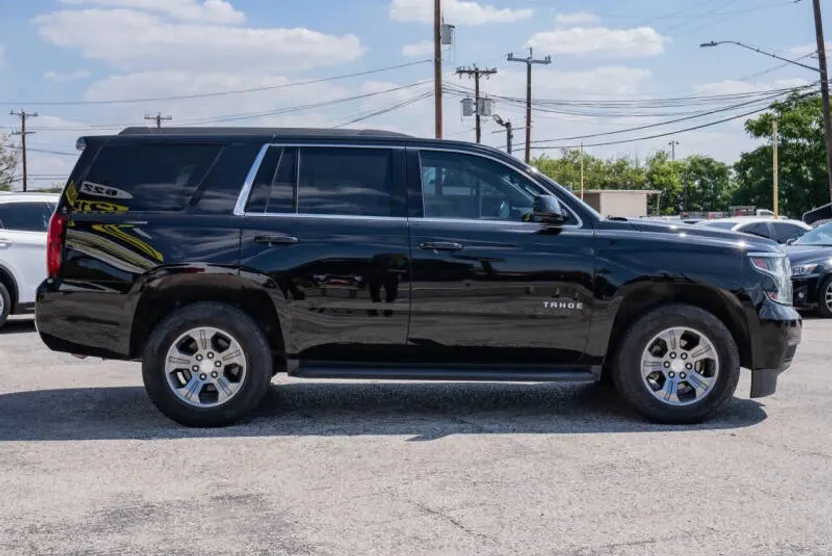 2018 Chevrolet Tahoe LS photo 1