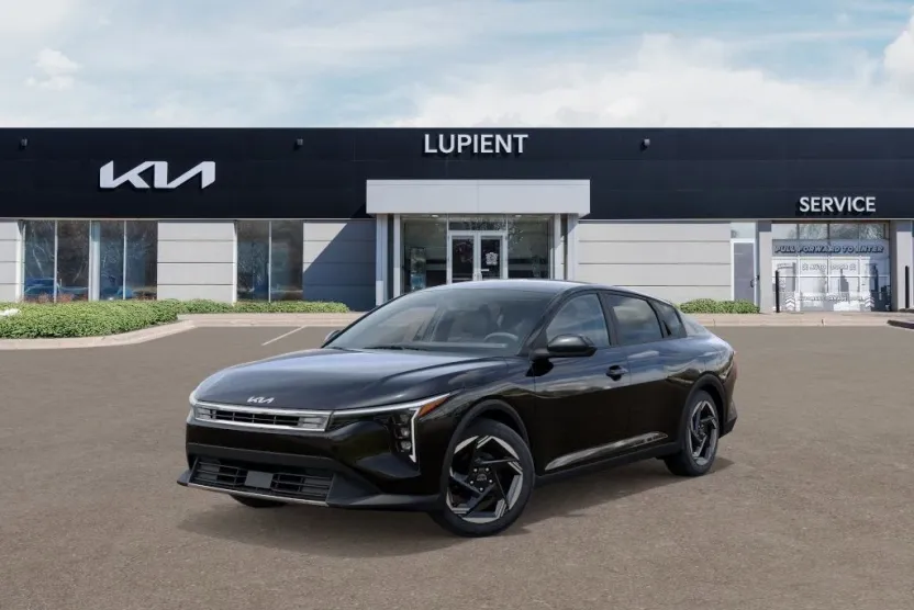 2025 Kia K4 EX photo 1