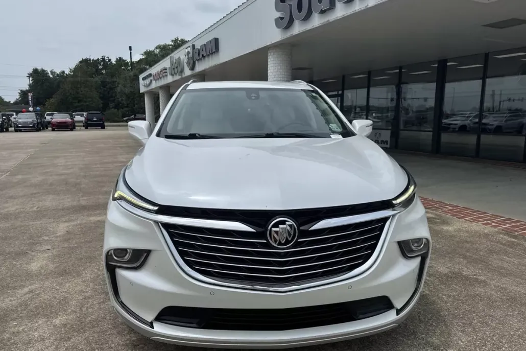 2022 Buick Enclave Premium photo 1