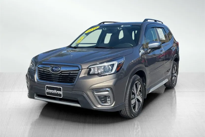 2019 Subaru Forester Touring photo 1
