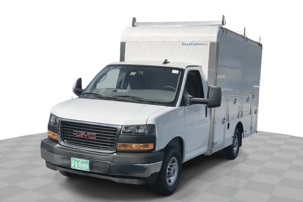 2025 Gmc Savana Cutaway 3500 photo 1
