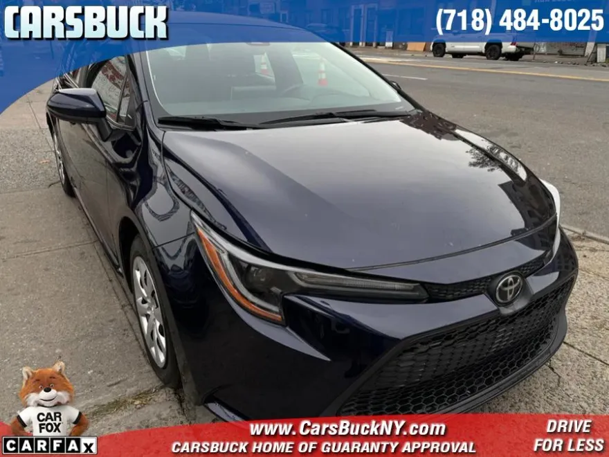 2021 Toyota Corolla LE photo 1