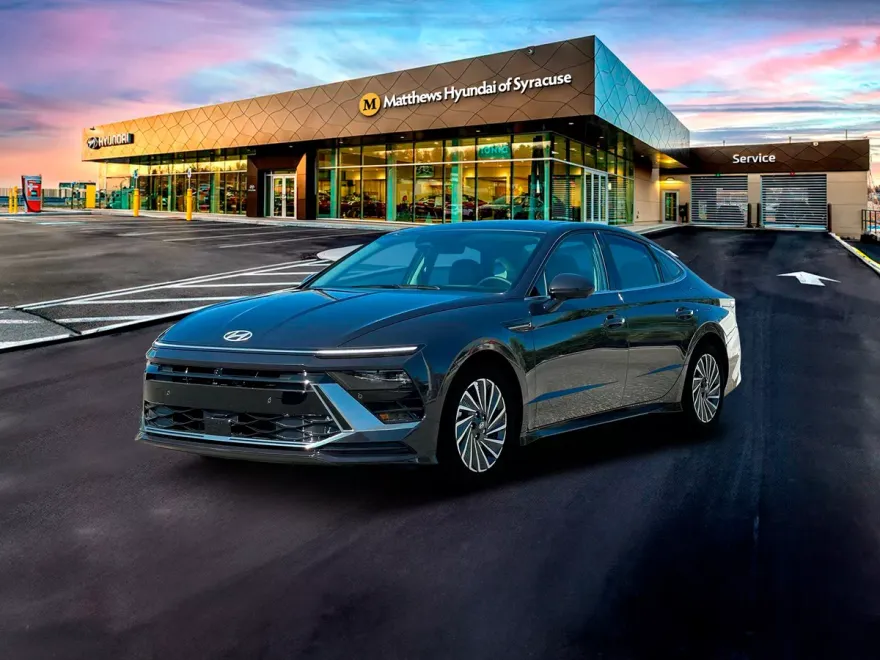 2025 Hyundai Sonata Hybrid Limited photo 1