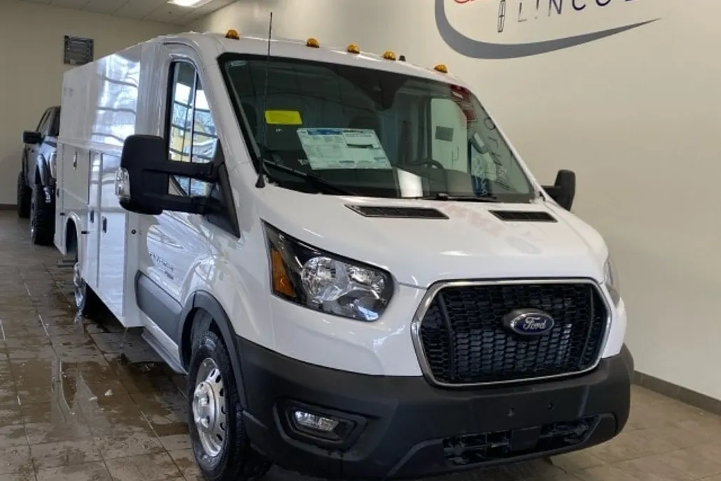 2024 Ford Transit photo 1